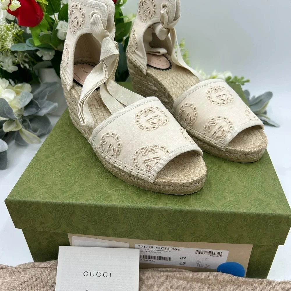 Gucci elegant espadrilles